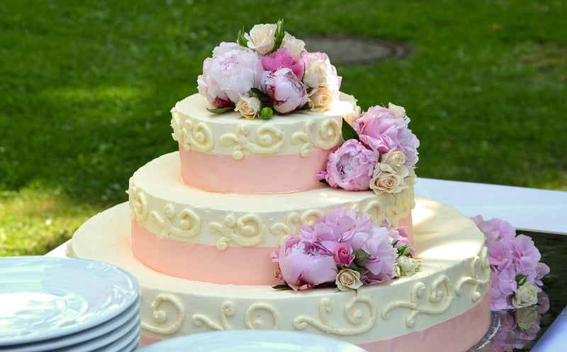 Metallic Accents Cake